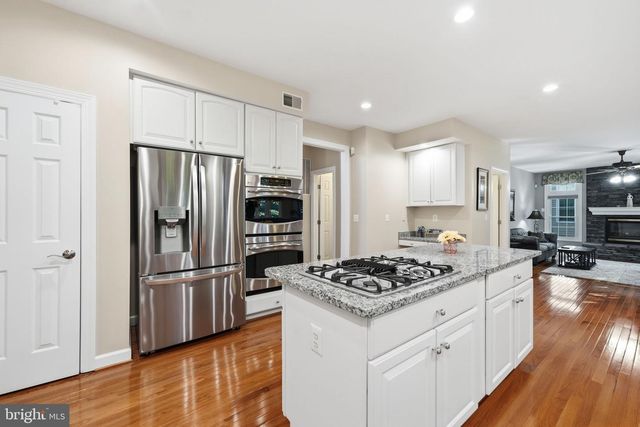 14261 CLUBHOUSE RD, Gainesville, VA 20155