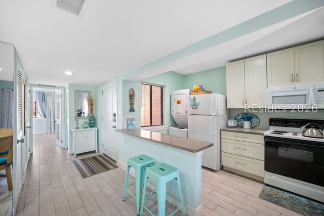 85 Folly Field Rd Apt 150, Hilton Head Island, SC 29928