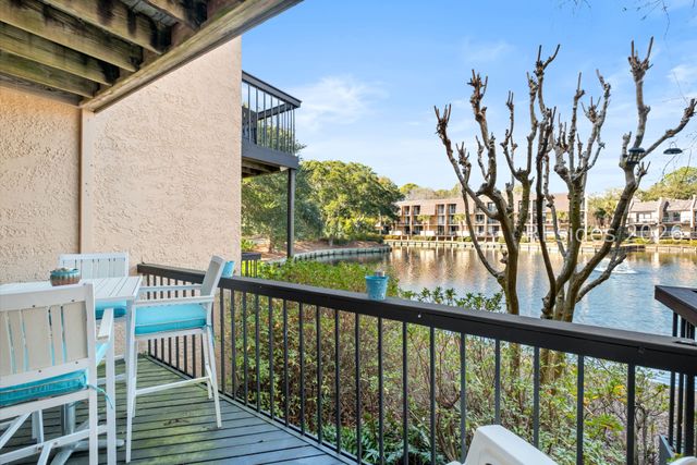 85 Folly Field Rd Apt 150, Hilton Head Island, SC 29928