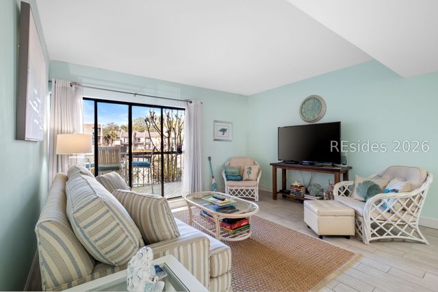 85 Folly Field Rd Apt 150, Hilton Head Island, SC 29928