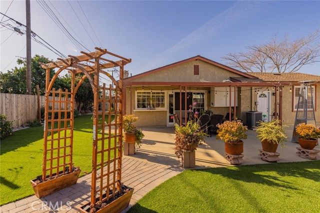 1682 Darnell Court, Camarillo, CA 93010