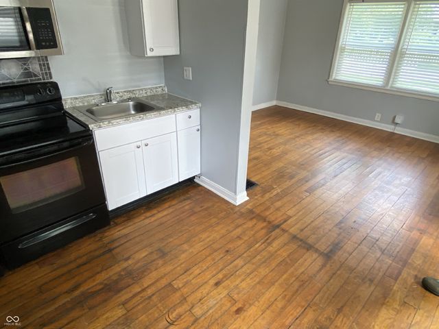 607 N Tibbs Avenue, Indianapolis, IN 46222