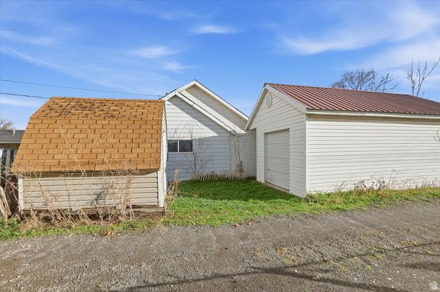 117 N 100 W, Tremonton, UT 84337