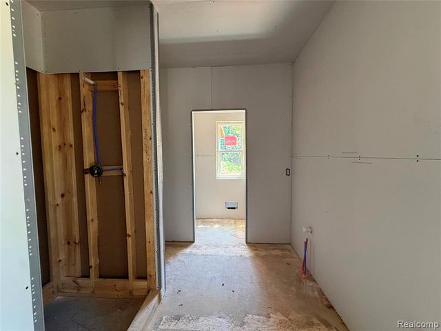 2735 Pine Shadow Court, Pinckney, MI 48169