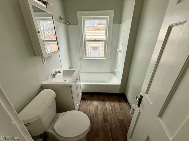 9215 Yale Avenue, Cleveland, OH 44108