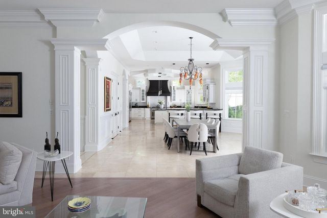 5821 GOLDSBORO RD, Bethesda, MD 20817