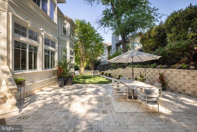 5821 GOLDSBORO RD, Bethesda, MD 20817