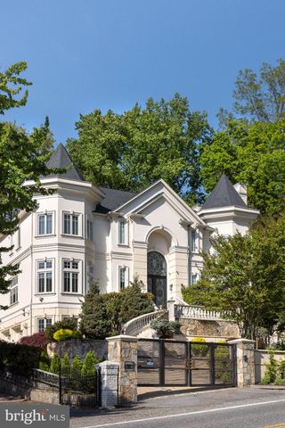5821 GOLDSBORO RD, Bethesda, MD 20817