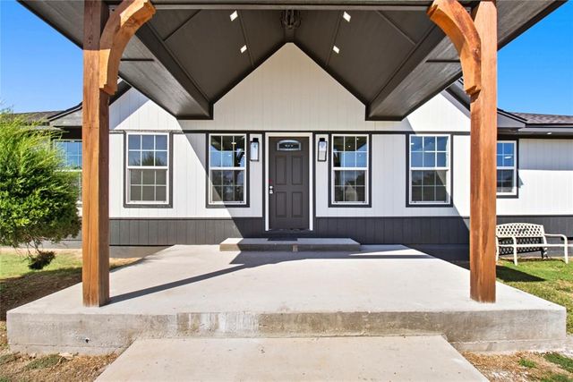 600 N Randlett, Hobart, OK 73651