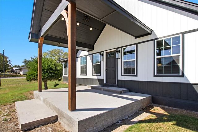 600 N Randlett, Hobart, OK 73651