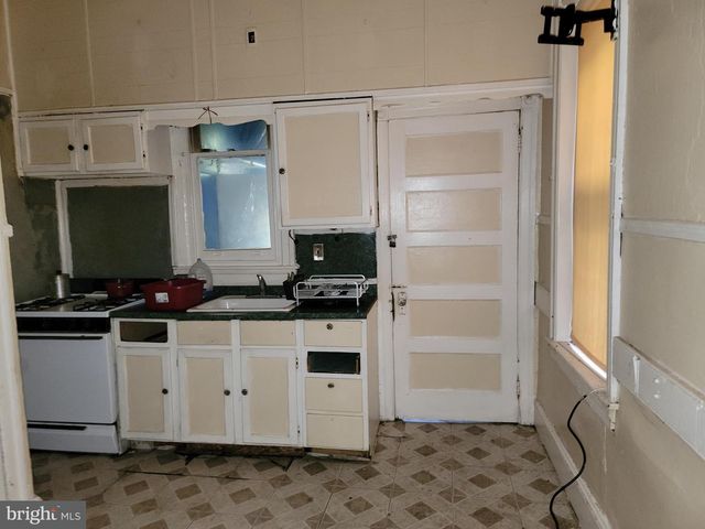 3736 N 17TH ST, Philadelphia, PA 19140