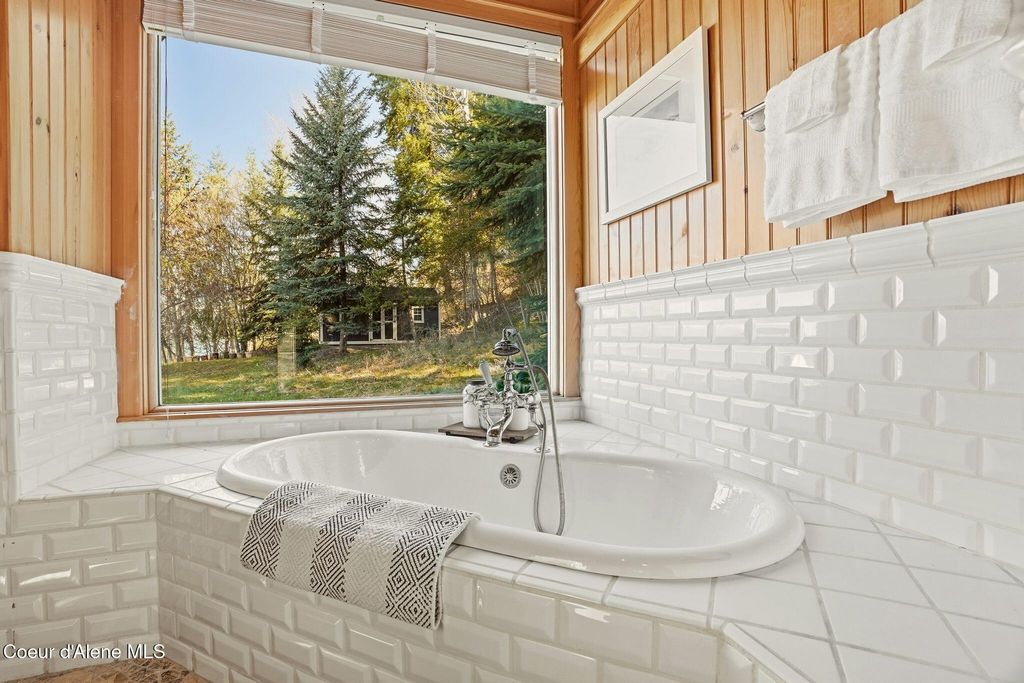 5015 Bottle Bay RD, Sagle, ID 83860 photo 38