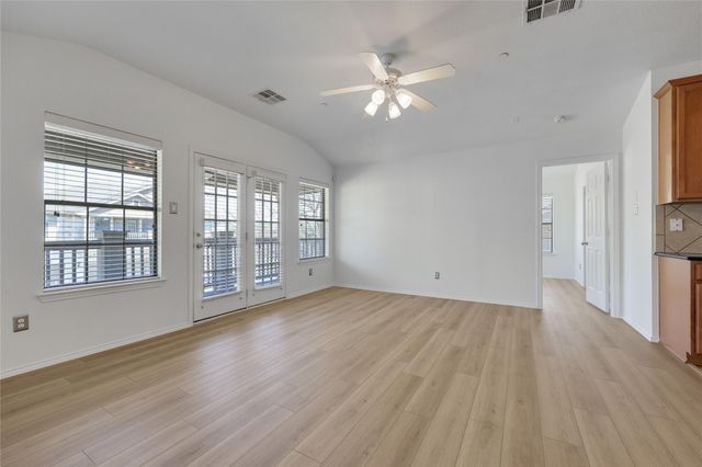 9201 Brodie LN 2501, Austin, TX 78748