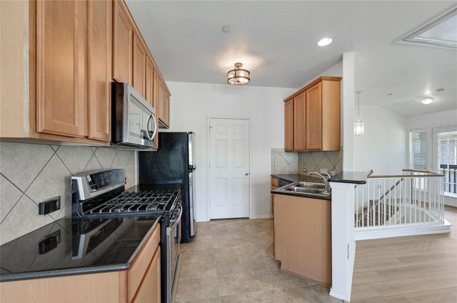 9201 Brodie LN 2501, Austin, TX 78748