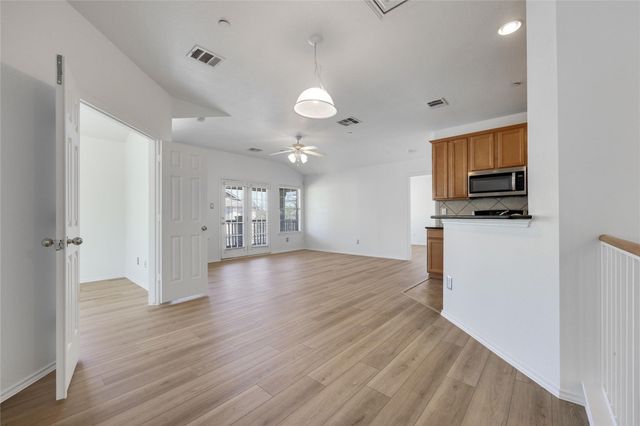 9201 Brodie LN 2501, Austin, TX 78748