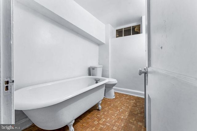 1322 ELLWOOD AVE N, Baltimore, MD 21213