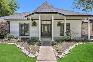 704 Balmoral Court, Friendswood, TX 77546
