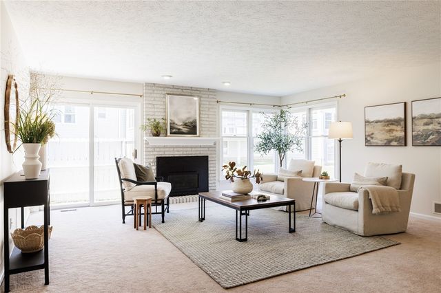 94 Greenwood Park, Pittsford, NY 14534