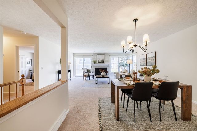 94 Greenwood Park, Pittsford, NY 14534