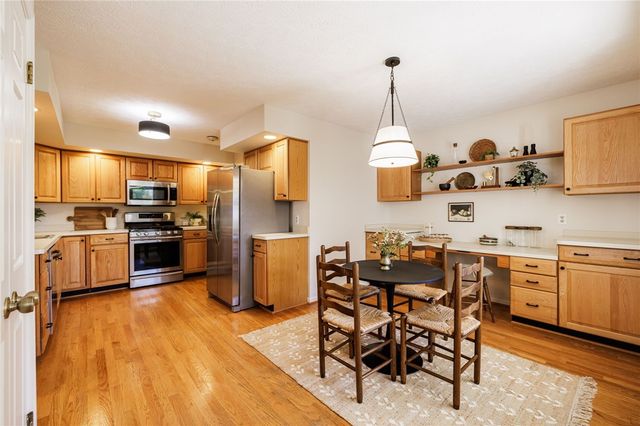 94 Greenwood Park, Pittsford, NY 14534
