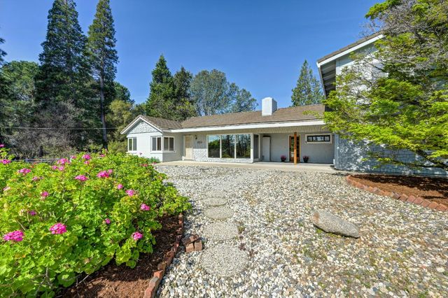 2540 Long Valley Dr, Newcastle, CA 95658