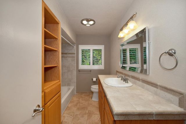 2540 Long Valley Dr, Newcastle, CA 95658