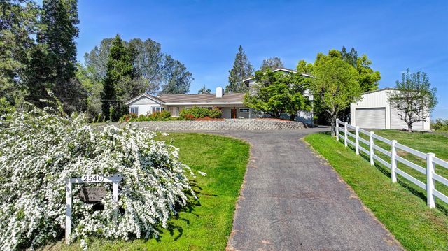 2540 Long Valley Dr, Newcastle, CA 95658