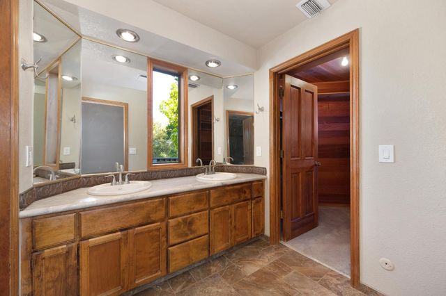 2540 Long Valley Dr, Newcastle, CA 95658