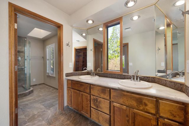 2540 Long Valley Dr, Newcastle, CA 95658