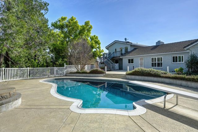 2540 Long Valley Dr, Newcastle, CA 95658
