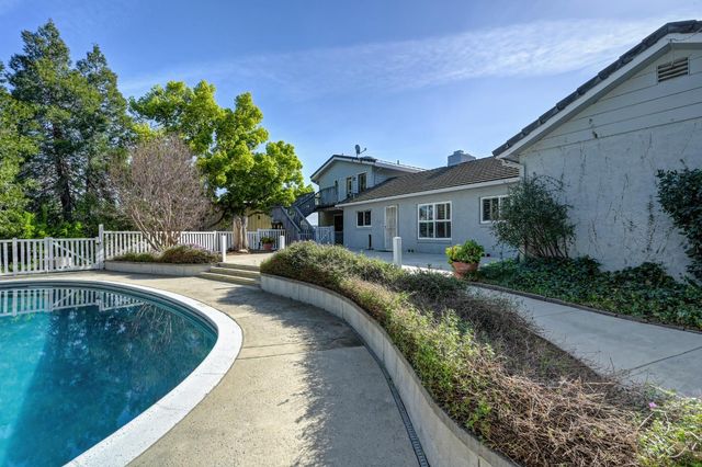 2540 Long Valley Dr, Newcastle, CA 95658