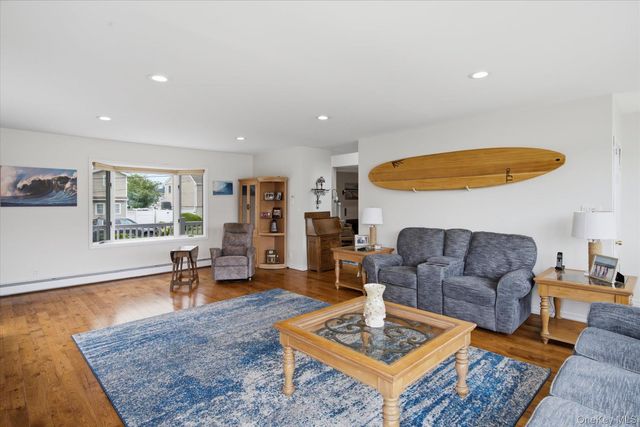 20 Barry Road, Amityville, NY 11701