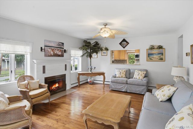 20 Barry Road, Amityville, NY 11701