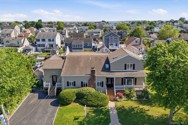 20 Barry Road, Amityville, NY 11701