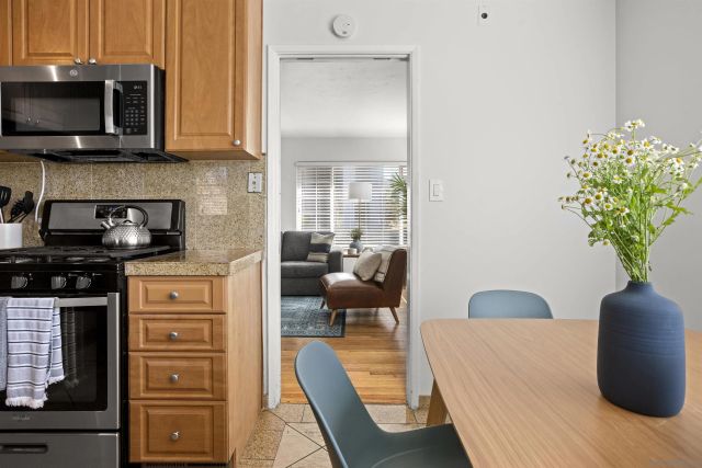 4614 Saratoga Ave, San Diego, CA 92107