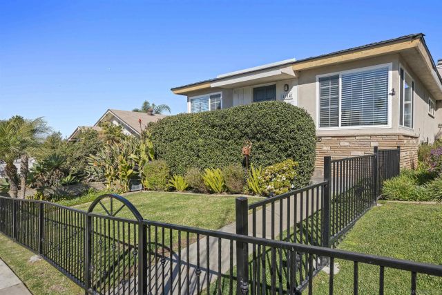 4614 Saratoga Ave, San Diego, CA 92107