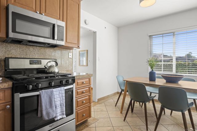 4614 Saratoga Ave, San Diego, CA 92107