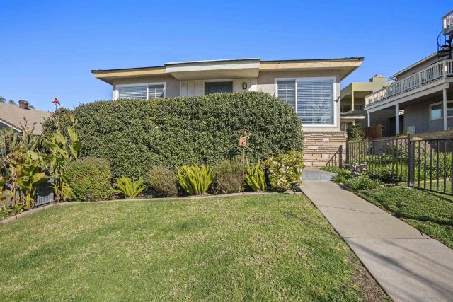 4614 Saratoga Ave, San Diego, CA 92107