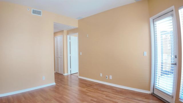 655 Columbia St 313, San Diego, CA 92101