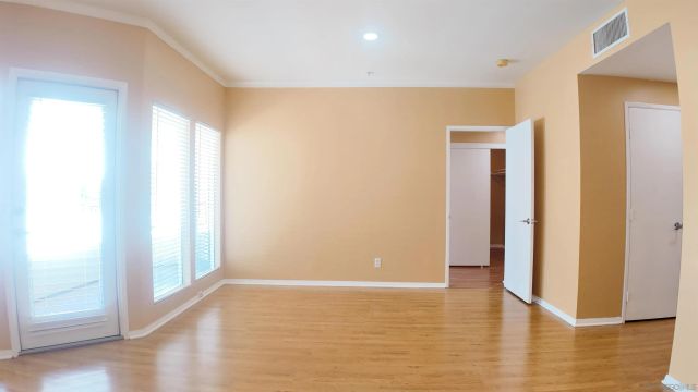 655 Columbia St 313, San Diego, CA 92101