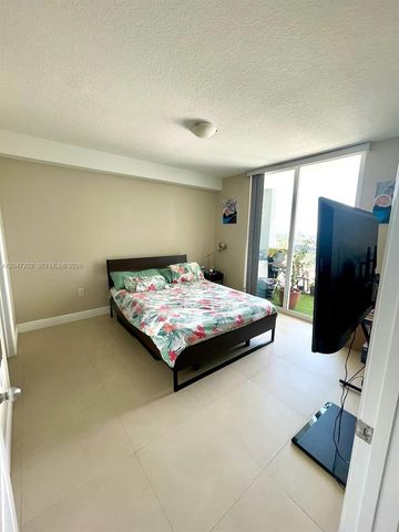 1250 S Miami Avenue 2111, Miami, FL 33130