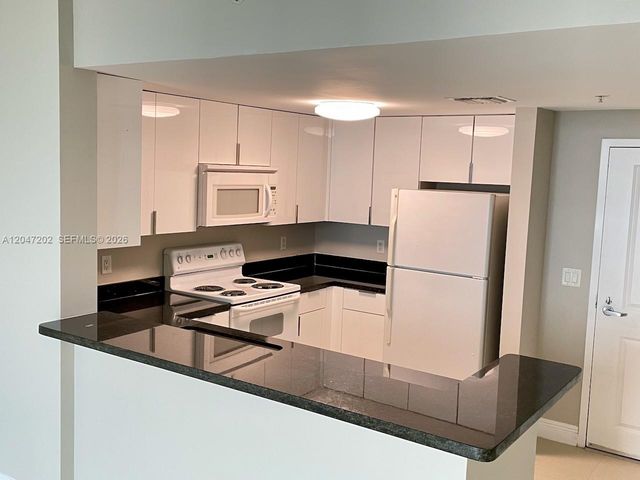 1250 S Miami Avenue 2111, Miami, FL 33130
