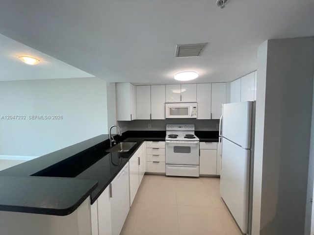 1250 S Miami Avenue 2111, Miami, FL 33130