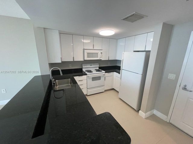 1250 S Miami Avenue 2111, Miami, FL 33130