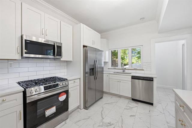 232 Chadwick St, Sewickley, PA 15143