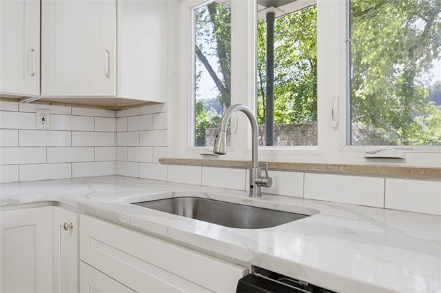 232 Chadwick St, Sewickley, PA 15143