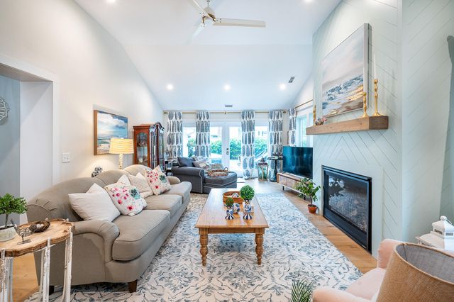 761 Atlantic Street, Mount Pleasant, SC 29464