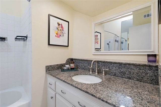 805 Grayling Bay 46, Costa Mesa, CA 92626