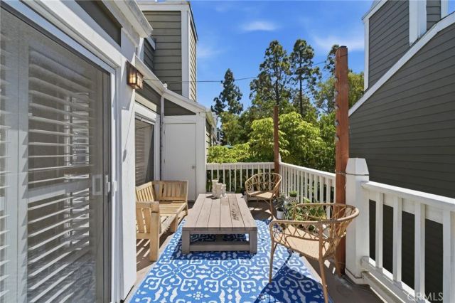 805 Grayling Bay 46, Costa Mesa, CA 92626
