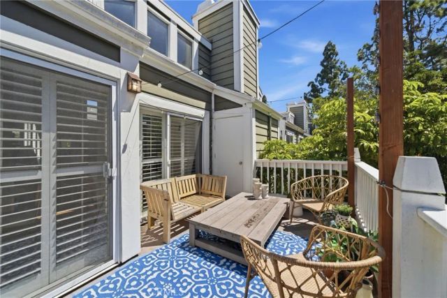 805 Grayling Bay 46, Costa Mesa, CA 92626